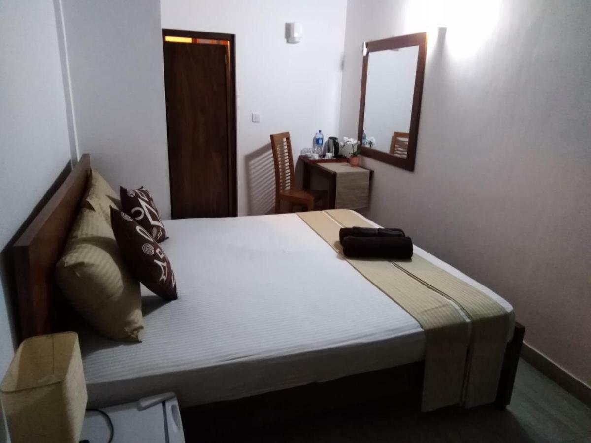 Lija Residence Negombo Kültér fotó
