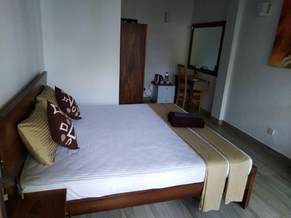 Lija Residence Negombo Kültér fotó